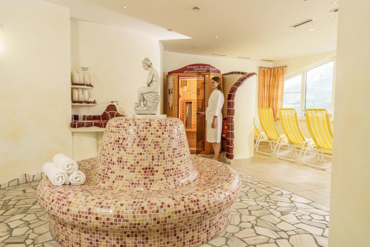 Panoramahotel Guertl Haus im Ennstal Zewnętrze zdjęcie