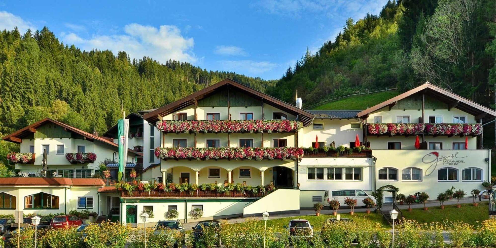 Panoramahotel Guertl Haus im Ennstal Zewnętrze zdjęcie