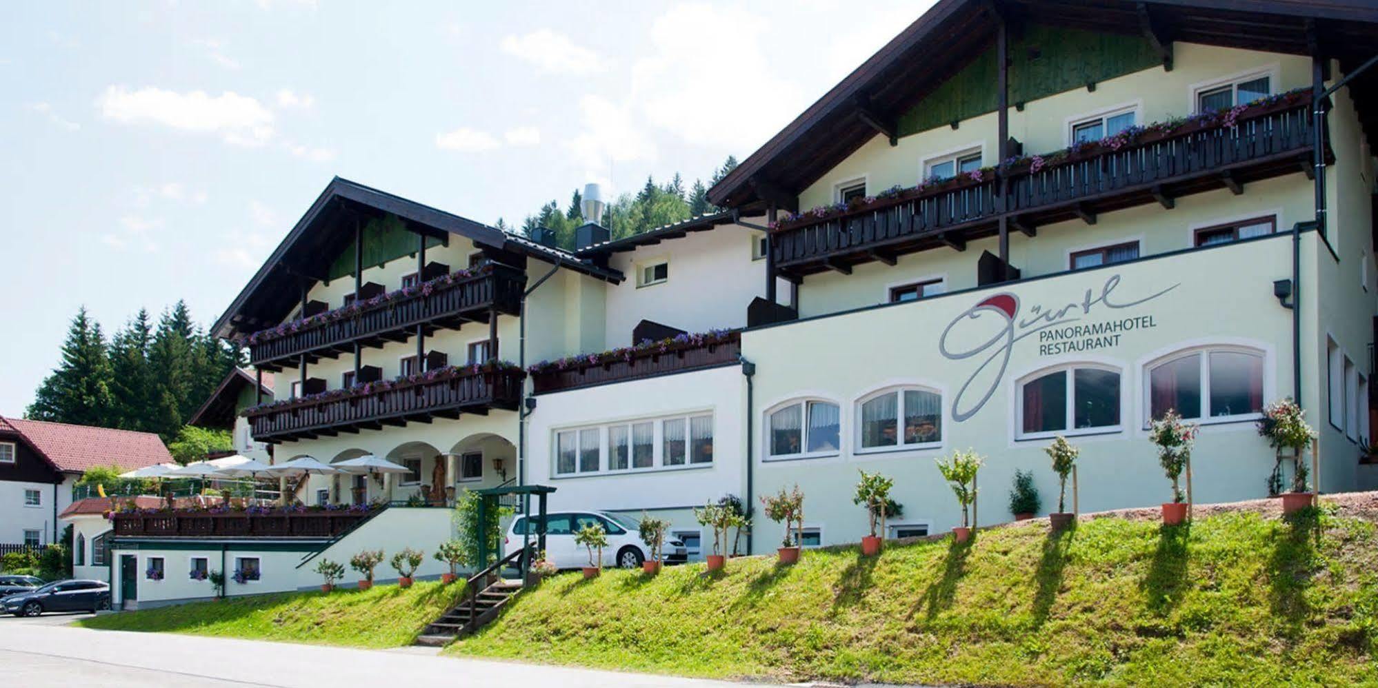 Panoramahotel Guertl Haus im Ennstal Zewnętrze zdjęcie